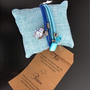 Creative hair ties or bracelets